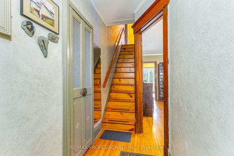Photo 4 at 9 Orley Avenue, Lumsden, Toronto