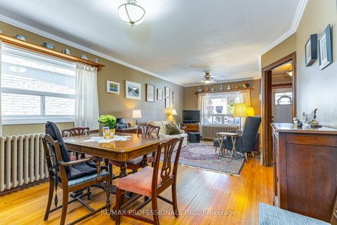 Photo 7 at 9 Orley Avenue, Lumsden, Toronto