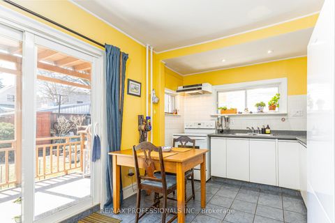 Photo 10 at 9 Orley Avenue, Lumsden, Toronto