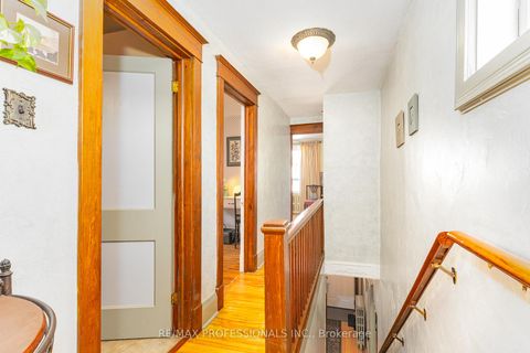 Photo 13 at 9 Orley Avenue, Lumsden, Toronto