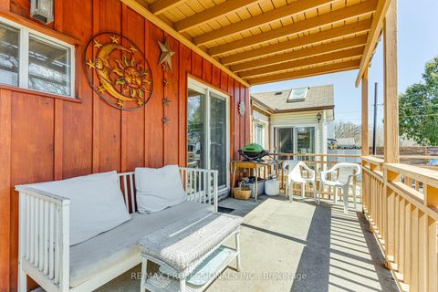 Photo 31 at 9 Orley Avenue, Lumsden, Toronto