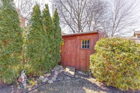 Photo 36 at 9 Orley Avenue, Lumsden, Toronto