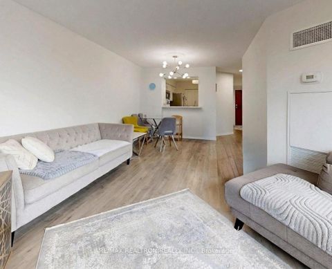 Photo 1 at 406 - 120 Promenade Circle, Brownridge, Vaughan