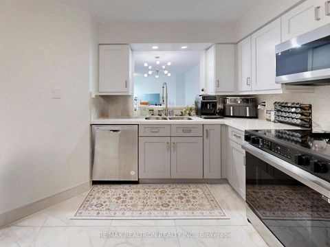 Photo 6 at 406 - 120 Promenade Circle, Brownridge, Vaughan