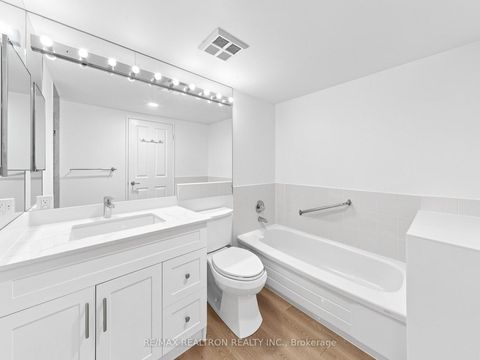 Photo 12 at 406 - 120 Promenade Circle, Brownridge, Vaughan