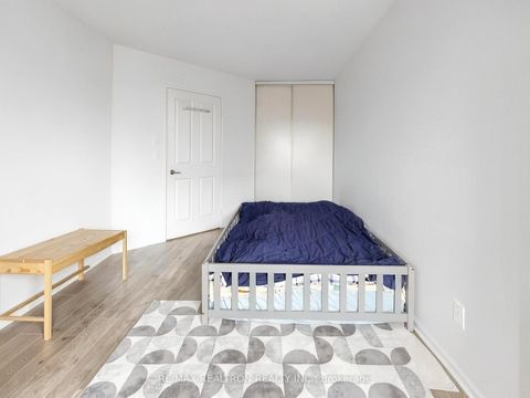 Photo 15 at 406 - 120 Promenade Circle, Brownridge, Vaughan