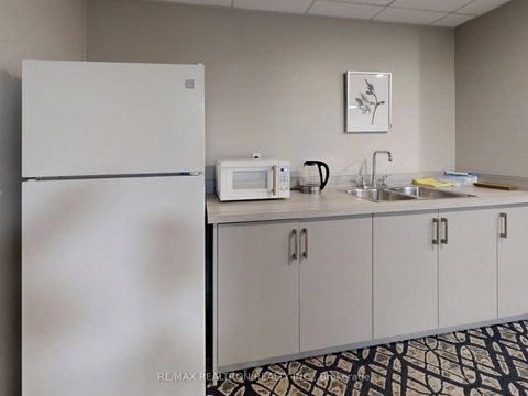 Photo 33 at 406 - 120 Promenade Circle, Brownridge, Vaughan