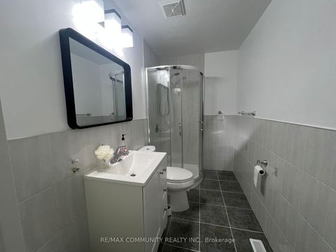 Photo 7 at 284 Sprucewood Court, L'Amoreaux, Toronto