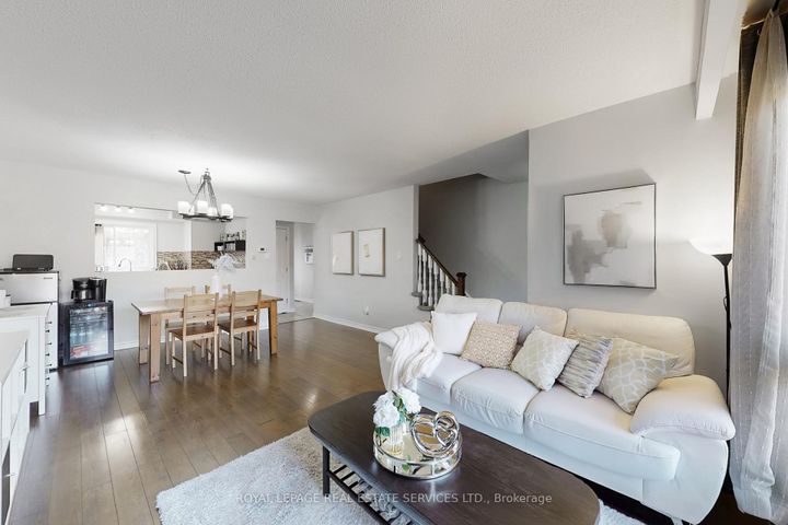 Photo 6 at 25 - 3001 Centennial Drive, Palmer, Burlington