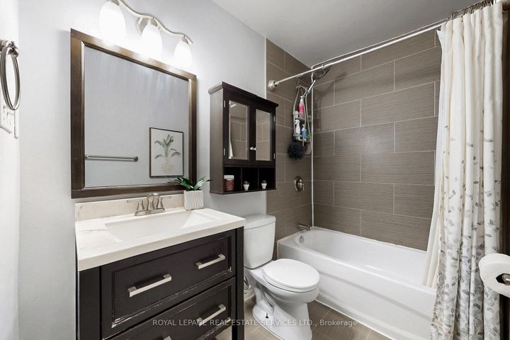 Photo 34 at 25 - 3001 Centennial Drive, Palmer, Burlington