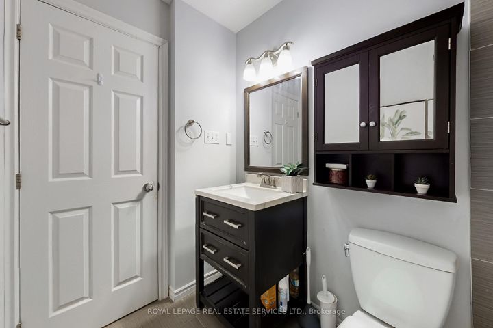 Photo 35 at 25 - 3001 Centennial Drive, Palmer, Burlington