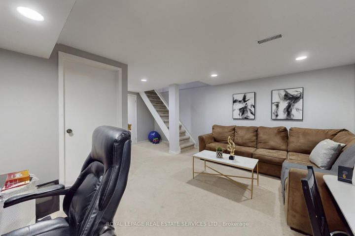 Photo 40 at 25 - 3001 Centennial Drive, Palmer, Burlington