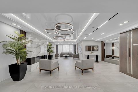 Photo 3 at 806 - 30 Harding Boulevard W, North Richvale, Richmond Hill