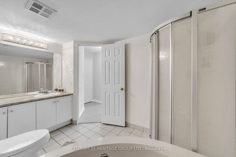 Photo 30 at 806 - 30 Harding Boulevard W, North Richvale, Richmond Hill