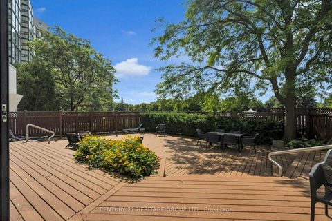 Photo 38 at 806 - 30 Harding Boulevard W, North Richvale, Richmond Hill