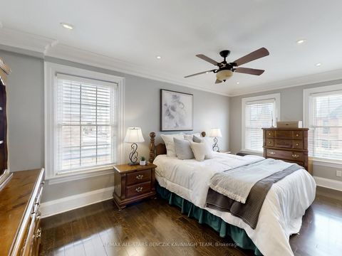 Photo 18 at 128 Annette Street, Junction Area, Toronto