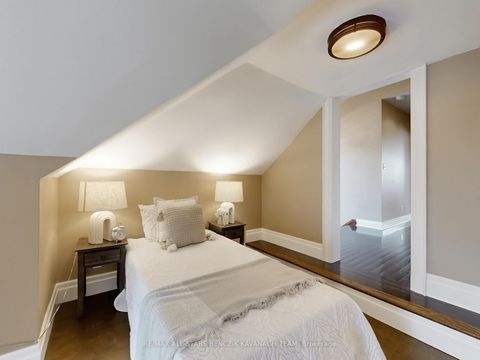 Photo 25 at 128 Annette Street, Junction Area, Toronto