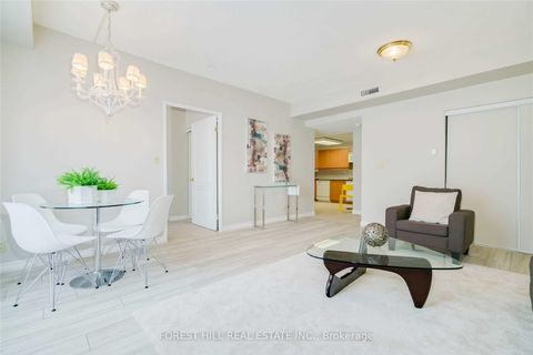 Photo 5 at 103 - 9 Greenbriar Road, Bayview Village, Toronto