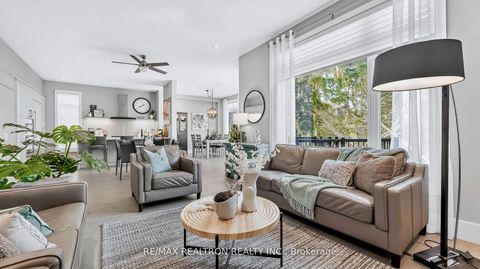 Photo 7 at 12 Elaine Lennox Court, Rouge E11, Toronto