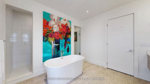 Photo 17 at 12 Elaine Lennox Court, Rouge E11, Toronto