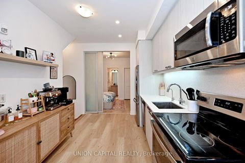 Photo 4 at 39 - 57 Finch Avenue W, Willowdale West, Toronto