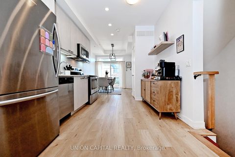 Photo 5 at 39 - 57 Finch Avenue W, Willowdale West, Toronto