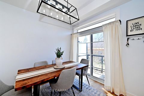 Photo 13 at 39 - 57 Finch Avenue W, Willowdale West, Toronto