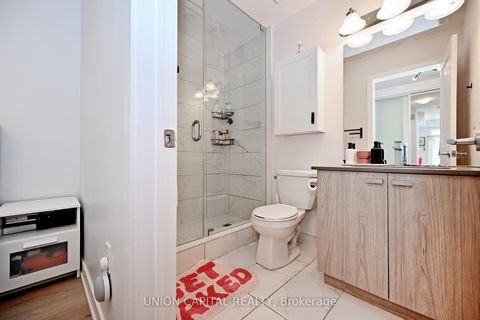 Photo 23 at 39 - 57 Finch Avenue W, Willowdale West, Toronto