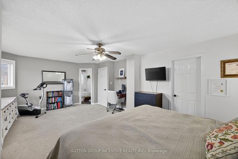 Photo 9 at 4 Dunnett Drive, Ardagh, Barrie