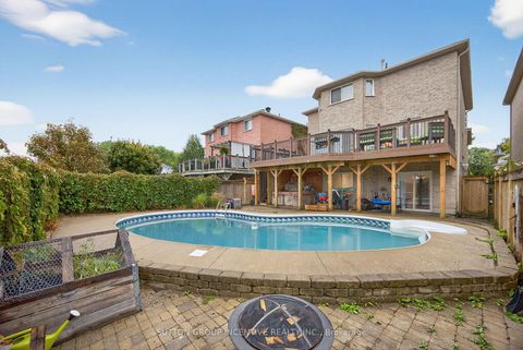 Photo 24 at 4 Dunnett Drive, Ardagh, Barrie