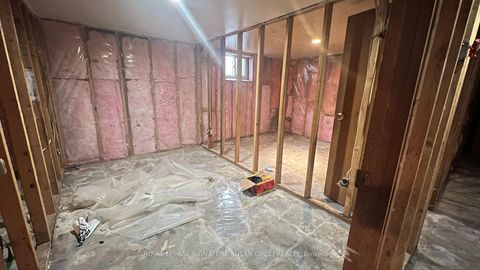 Photo 5 at 840 Sammon Avenue, East York, Toronto