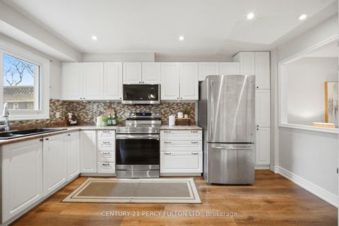 Photo 8 at 1786 Listowell Crescent, Liverpool, Pickering