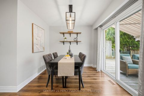 Photo 12 at 1786 Listowell Crescent, Liverpool, Pickering