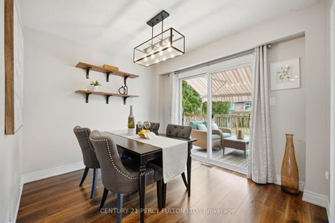 Photo 13 at 1786 Listowell Crescent, Liverpool, Pickering