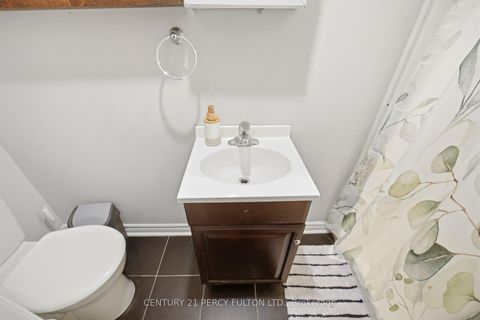 Photo 39 at 1786 Listowell Crescent, Liverpool, Pickering