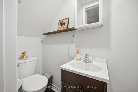 Photo 40 at 1786 Listowell Crescent, Liverpool, Pickering