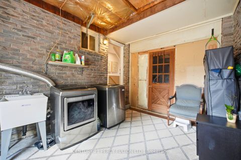 Photo 42 at 1786 Listowell Crescent, Liverpool, Pickering