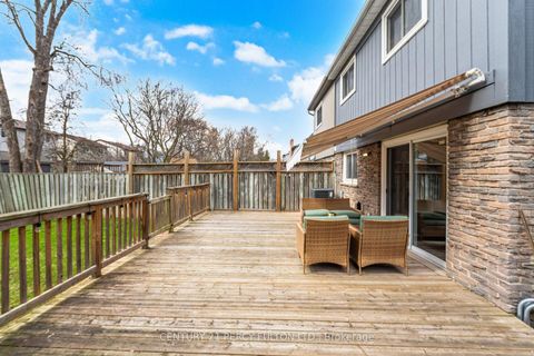 Photo 44 at 1786 Listowell Crescent, Liverpool, Pickering