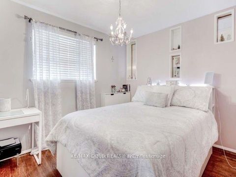 Photo 15 at 6 Monaco Court, Black Creek, Toronto