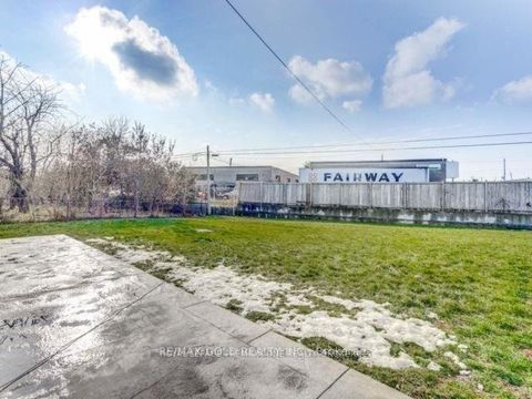 Photo 26 at 6 Monaco Court, Black Creek, Toronto