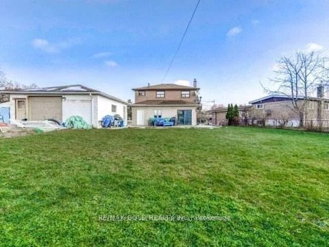 Photo 29 at 6 Monaco Court, Black Creek, Toronto