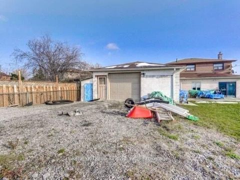 Photo 31 at 6 Monaco Court, Black Creek, Toronto