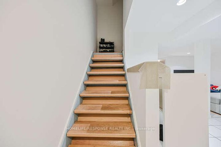 Photo 23 at 6103 PRAIRIE Circle, Lisgar, Mississauga