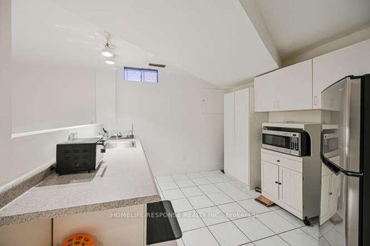 Photo 26 at 6103 PRAIRIE Circle, Lisgar, Mississauga