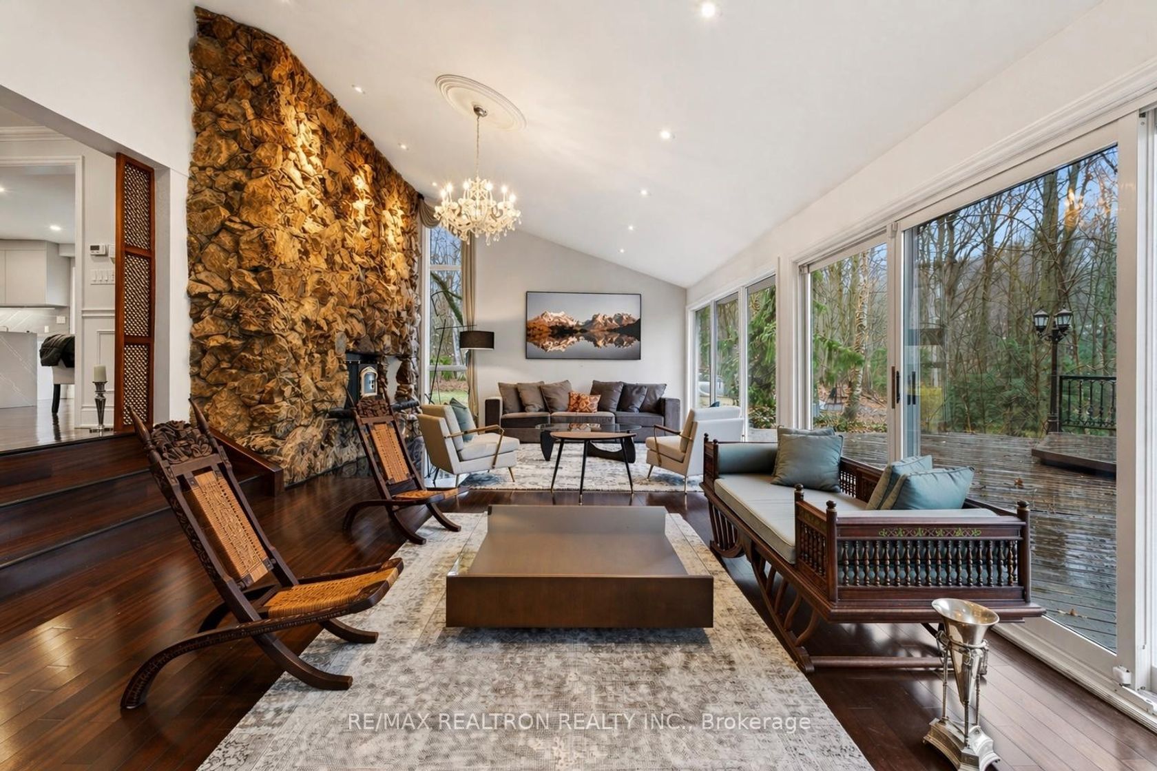 14038 Bayview Avenue, Aurora Estates, Aurora photo number 2