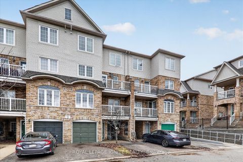 Photo 1 at 4 - 42 Pinery Trail, Malvern, Toronto