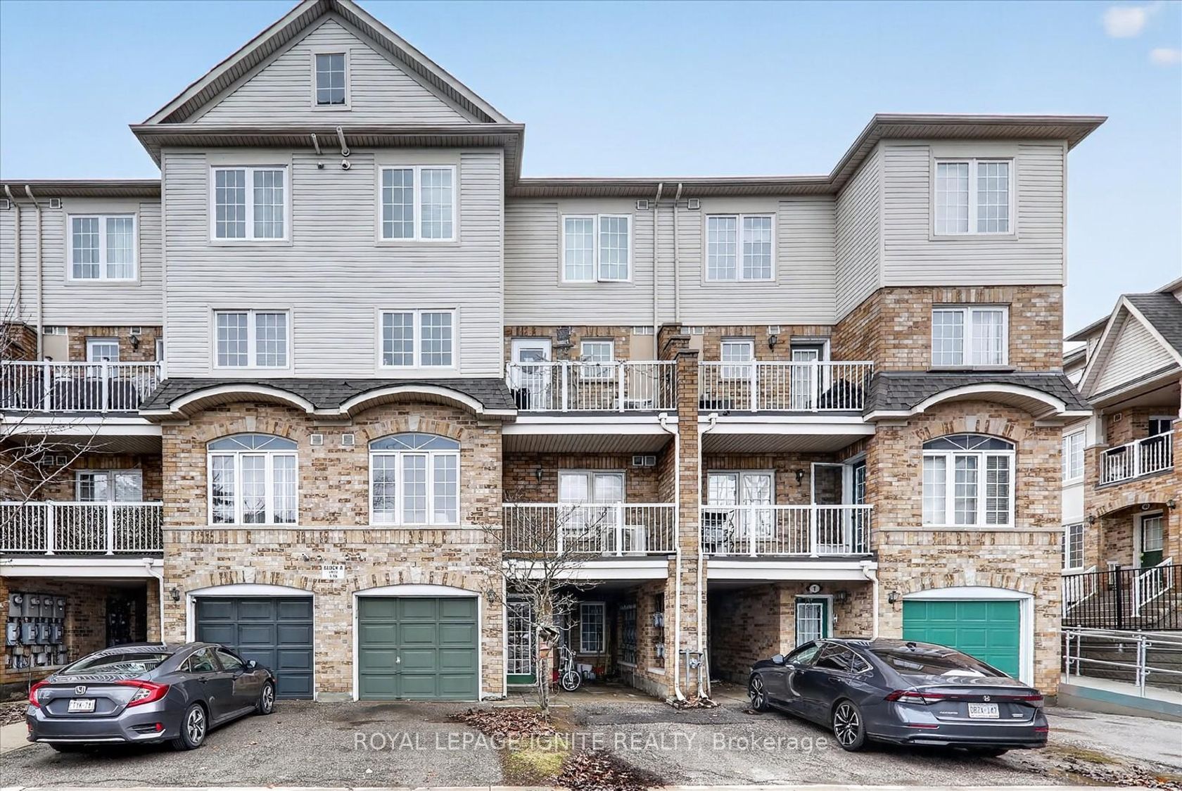 4 - 42 Pinery Trail, Malvern, Toronto 2