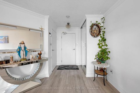 Photo 2 at 806 - 1 Rowntree Road, Jamestown, Toronto
