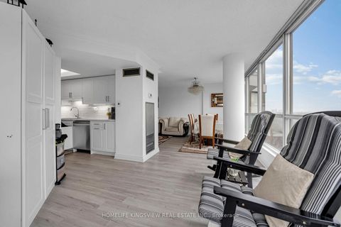 Photo 9 at 806 - 1 Rowntree Road, Jamestown, Toronto