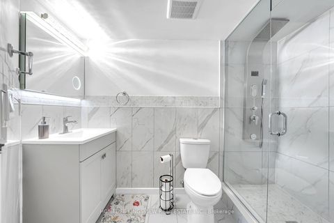 Photo 10 at 806 - 1 Rowntree Road, Jamestown, Toronto